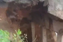 Đắk Lắk tạm thời cấm phương tiện qua cầu Giang Sơn vì sạt lở