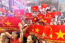 Bộ Tài chính bắt đầu trao quà tặng 100.000 đồng cho công dân dịp 2/9