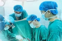 Mổ miễn phí cho trẻ dị tật tim bẩm sinh nặng có hoàn cảnh đặc biệt khó khăn