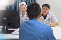 Thương vợ sau 4 lần 'vượt cạn', người chồng lựa chọn triệt sản