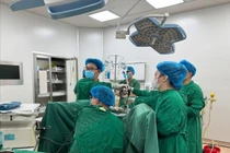 Nữ bệnh nhân 46 tuổi thiếu máu nặng, phải cắt tử cung vì chủ quan rong kinh