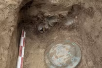 Phát hiện cầu thang dẫn tới hầm mộ La Mã khi trùng tu bệnh viện ở Romania