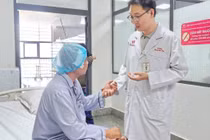 Chảy nước mũi kéo dài tưởng do xoang không ngờ rò não tủy