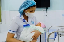Cứu sản phụ bệnh tim nặng sinh con lần thứ 5