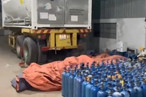 Bên trong xưởng sang chiết "khí cười" bồn chứa hàng chục tấn