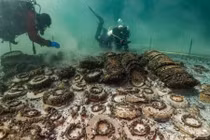Tìm thấy nhiều cổ vật La Mã quý hiếm dưới đáy hồ Thụy Sĩ
