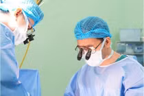 Niềm vui Ngày Thầy thuốc, giữ thành công chân ung thư sụn cho bé gái 8 tuổi