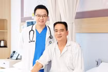 Nghiện thuốc lào 30 năm, quý ông 42 tuổi suýt mất mạng vì nhồi máu cơ tim