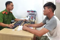 Bắt tạm giam đối tượng cướp tài sản người đi đường ở Huế