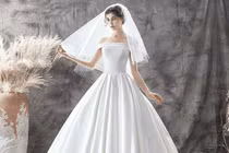 Váy cưới tối giản của cô dâu hiện đại