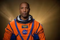 Tiết lộ phi hành gia người da màu đầu tiên bay tới Mặt trăng