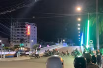 Nghi phạm gây án trên cầu Dục Thanh ra đầu thú sau vụ đâm chết người