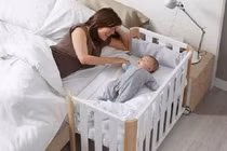 Ngủ riêng sớm có thực sự tốt cho trẻ?