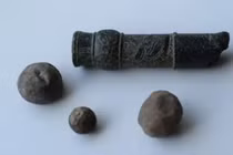 Phát hiện khẩu súng cổ 700 năm giúp hiểu rõ chiến tranh thời Trung cổ tại Đức