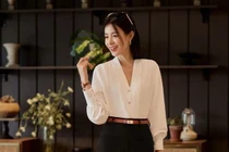 Xu hướng thời trang tối giản hè 2025