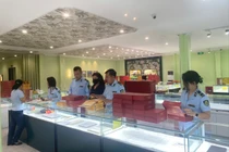 Quảng Ninh phát hiện lượng lớn thực phẩm chức năng, hàng giả nhập lậu