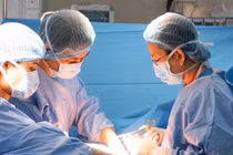 Mổ khẩn cứu sống mẹ và bé trong ca tiền sản giật nguy kịch