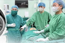 Bụng căng to như thai 6 tháng, thiếu nữ 15 tuổi bị u nang nhầy kích thước lớn