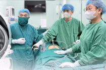 Bụng căng to như thai 6 tháng, thiếu nữ 15 tuổi bị u nang nhầy kích thước lớn