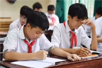 Học sinh Nghệ An, Hà Tĩnh tạm hoãn tựu trường do bão số 5