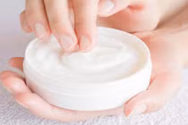 Kem dưỡng trắng da chống nắng – giữ ẩm white sắc hồng bị thu hồi, tiêu hủy