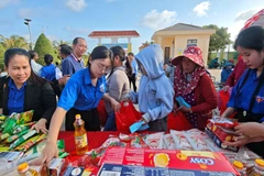 Tết hải đảo thắm tình quân dân tại Đặc khu Lý Sơn