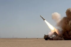 Mỹ lần đầu dùng tên lửa đạn đạo bắn tàu chiến Iran