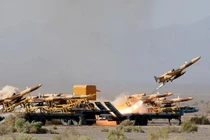 Iran bắt đầu tấn công trả đũa Israel