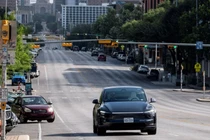 Robotaxi Cybercab của Tesla gặp hàng loạt sự cố khi ra mắt