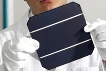 Tăng hiệu suất pin mặt trời lên hơn 10% nhờ công nghệ nano