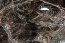 Quốc gia duy nhất có thể chạm vào 'pháo đài hạt nhân' của Iran