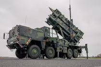 Nhận tiền từ Đức, Mỹ chuyển Patriot từ Thụy Sĩ sang Ukraine 