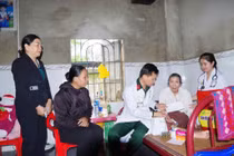 “Bộ đội Cụ Hồ” điểm tựa sức khỏe cho người dân vùng thiên tai