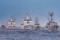Hải quân nhân dân Việt Nam phô diễn sức mạnh với Lễ diễu binh trên biển