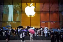 Apple bị ví như Prometheus trao "ngọn lửa" công nghệ cho Trung Quốc