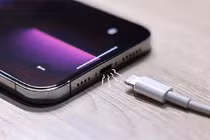 3 sai lầm sạc pin khiến bạn tốn tiền thay điện thoại oan