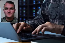 Binh sĩ Mỹ bán bí mật quân sự để đổi lấy quyền công dân Nga