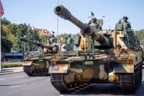 Nga đối mặt kho pháo tự hành K9 giáp biên giới với NATO