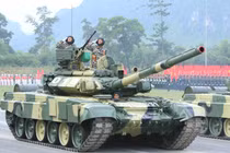 Trang bị đặc biệt giúp bộ đội tăng thiết giáp diễu binh trên Quảng trường Ba Đình