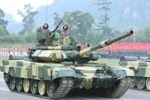 Trang bị đặc biệt giúp bộ đội tăng thiết giáp diễu binh trên Quảng trường Ba Đình