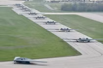 Máy bay ném bom chiến lược B-2 của U.S. Air Force