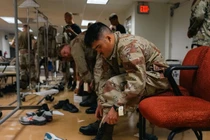 Binh sĩ Mỹ cuối cùng cũng được dùng giày "made in USA"