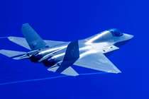 Máy bay tàng hình J-35 bắt đầu được quân đội Trung Quốc biên chế