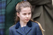 Bức ảnh gây sốt về Công chúa Anh 10 tuổi