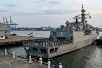 Hai tàu chiến Iran tìm nơi trú ẩn tại Ấn Độ và Sri Lanka