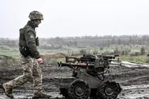 Ukraine biến thành nơi thử nghiệm công nghệ quân sự nước ngoài