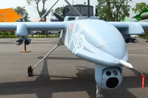 UAV đa năng tầm xa của Việt Nam mang được tên lửa, bom thông minh