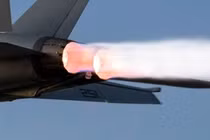 Động cơ F414 cung cấp sức mạnh cho máy bay tiêm kích F-18E/F Super Hornet