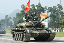 Tận mắt dàn khí tài hiện đại của Quân đội tham gia tổng hợp luyện diễu binh Quốc khánh 2/9