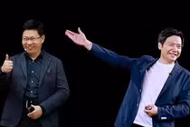 Văn vở màn khẩu chiến công nghệ giữa Xiaomi và Huawei 